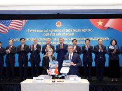 Companhias aéreas vietnamitas assinam acordos para quase 100 jatos Boeing durante visita do chefe do partido a Washington