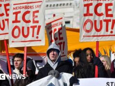 Agentes do ICE podem ter mentido sobre assassinato de migrante em Minneapolis, dizem autoridades