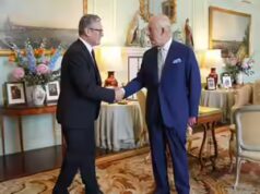 Desrespeitoso: Conservadores criticam o governo Starmer pela remoção da referência do Rei Charles das comunicações oficiais