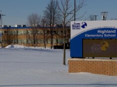 Federais liberam aluno da 4ª série que mora no mesmo subúrbio de Liam Ramos, dizem autoridades