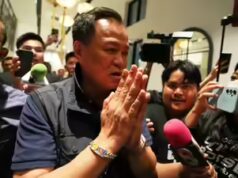 Eleições na Tailândia: primeiro-ministro conservador Anutin Charnvirakul reivindica vitória