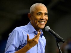 Trump chama os comentários alienígenas de Obama de ‘grande erro’ depois de alegar revelação de podcast de informações confidenciais