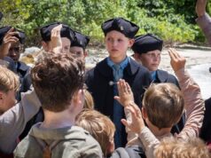 Escritor de adolescência revela como a reinicialização de Lord of the Flies da BBC aborda o ‘isolamento’ adolescente