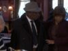 Os fãs de EastEnders dizem a mesma coisa que o personagem desaparecido retorna após meses longe