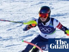 Mikaela Shiffrin conquista o segundo ouro no slalom nos Jogos Olímpicos de Inverno, 12 anos depois do primeiro
