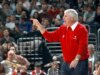 Indiana planeja construir estátua representando Bob Knight