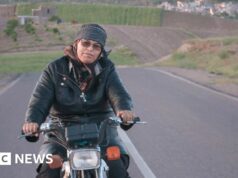 Parteira motociclista e ativista dos direitos humanos do Irã é estrela de filme indicado ao Oscar