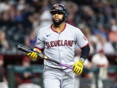 Relatórios: Diamondbacks contrata veterano 1B Carlos Santana