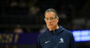 Relatórios: San Diego demite Steve Lavin após mais de 3 temporadas