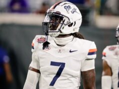 WR Jahmal Edrine não está mais na escalação da Virgínia após acusações de estupro e sequestro