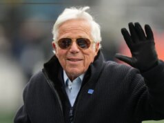 Relatório: Robert Kraft, proprietário do Patriots, não foi selecionado para o Corridor da Fama