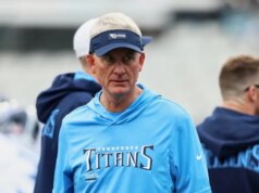 Relatório: Raiders contratam Mike McCoy como assistente técnico