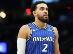 Hornets trocam o veterano G Tyus Jones pelo Mavericks