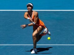 Iva Jovic sobrevive aos altos e baixos da estreia em Dubai