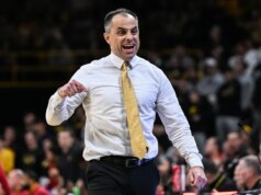 Bennett Stirtz cai 32 pontos, Iowa dá ao Oregon a 8ª derrota consecutiva