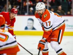 Patos, Cavaleiros de Ouro, cada um se esforçando para voltar ao caminho das vitórias