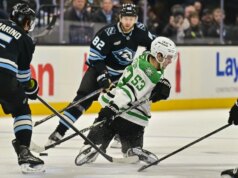 Estrelas assumem a liderança e vencem Mammoth pela quarta vitória consecutiva