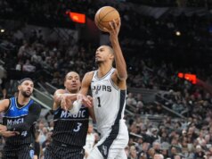 Sem descanso, sem problemas para Victor Wembanyama, Spurs na vitória sobre o Magic
