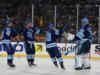 Resumo da NHL: Lightning vence Bruins em jogo memorável da Stadium Collection