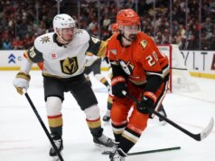 Chris Kreider, Geese sobem cedo, seguram Golden Knights