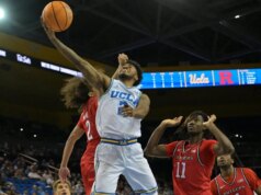 UCLA se recupera bem de uma derrota difícil e domina Rutgers