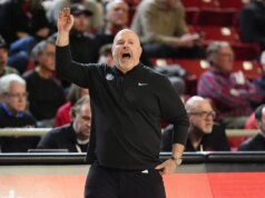 O número 18 do Saint Louis busca ajustar o jogo em Rhode Island