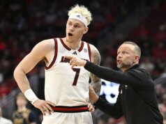 Nº 24 de Louisville com intenção de começar rápido contra Wake Forest