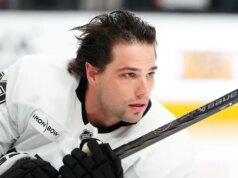 Kevin Fiala, da Suíça, passa por cirurgia na perna machucada