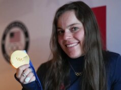 O esquiador Breezy Johnson perde medalha, mas ganha um anel