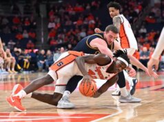 Syracuse apaga as luzes de Cal na prorrogação dupla