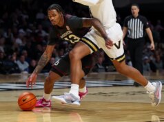 Oklahoma supera início rápido da Geórgia e conquista vitória