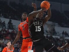 Josh Hubbard acerta 10 treys e marca 46 enquanto o estado do Mississippi supera Auburn