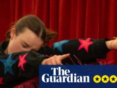 Crítica de Sunny Dancer – ‘acampamento de quimioterapia’ dá um novo toque ao drama adolescente