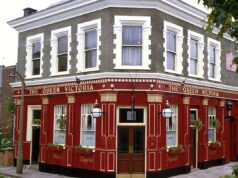 EastEnders reviverá personagem machado com IA após ator ‘triste’ por ser morto