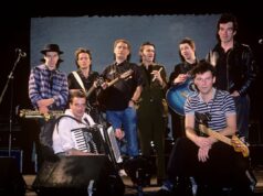 The Pogues anunciam a morte do baterista Andrew Ranken em uma declaração comovente