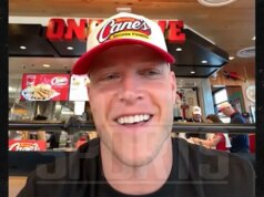 Christian McCaffrey ignora o last da temporada dos 49ers, a filha o mantém com os pés no chão