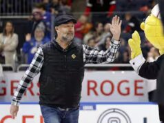 Tournoi pee-wee: Ed Belfour comblé de renouer com Québec