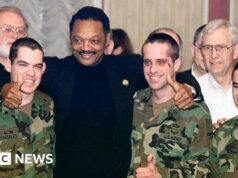‘Ele fez isso por nós’: soldado dos EUA relembra os esforços de Jesse Jackson para libertá-lo e a dois outros prisioneiros de guerra