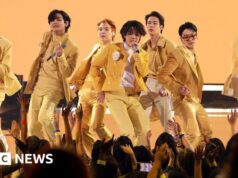 Present de retorno do BTS e documentário estarão na Netflix