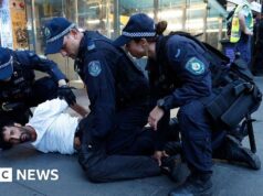 Polícia australiana defende ações após violência em protesto contra visita do presidente israelense