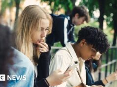 Espanha anuncia planos para proibir redes sociais para menores de 16 anos