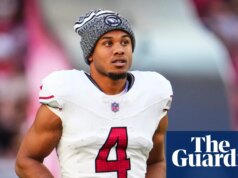 O recebedor da NFL Ronald Moore morre aos 25 anos: ‘Muito cedo. Muito especial’