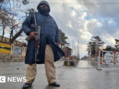 Militares do Paquistão dizem ter matado 92 militantes no Baluchistão