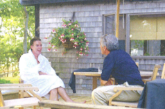 Deputado britânico demite-se devido a ligações com Epstein