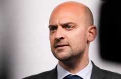 Apoiadores europeus de Kiev se preparam para negociações com Putin – Macron