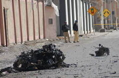 Dezenas de mortos em atentado bombista em mesquita no Paquistão