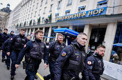 Starmer pede aos membros europeus da OTAN que aumentem o “poder duro”