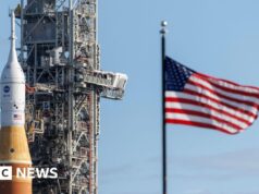 Missão lunar dos astronautas da Nasa provavelmente será adiada devido a problema com foguete