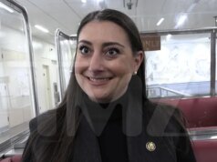 A deputada Sara Jacobs diz que o Congresso é basicamente como o ensino médio