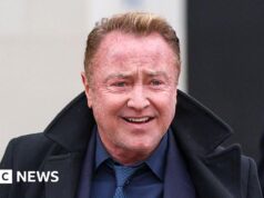 O present Lord of the Dance ‘continuará’ enquanto Flatley obtém liminar de emergência